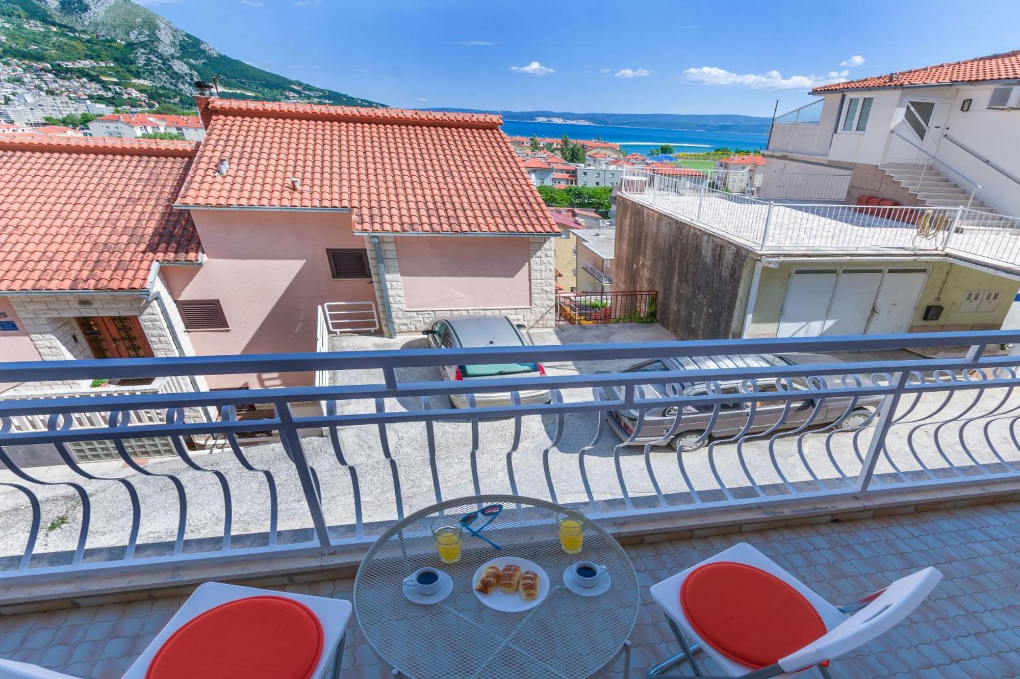 Apartment Adrian Omiš Exteriör bild